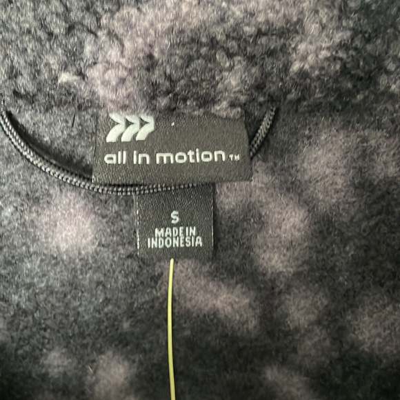 NWT All in Motion Dark Gray Cheetah Sherpa Jacket - Picture 5 of 9